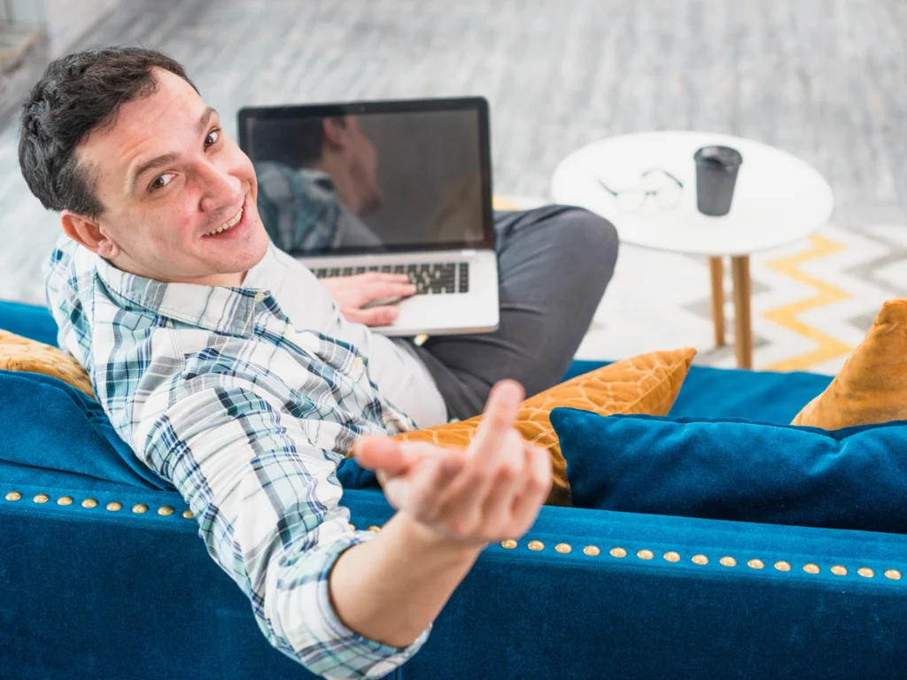 Sieste au Bureau : Un Guide pour Convaincre Votre Patron que C’est la Clé de l’Efficacité